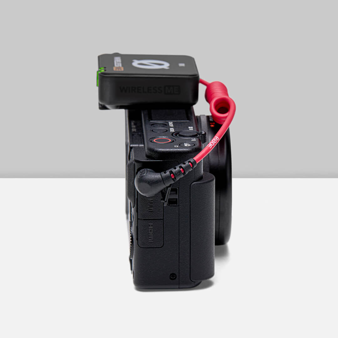 Image: Wireless GO receiver with the SC20 (USB-C to A) connecting to PC/MAC